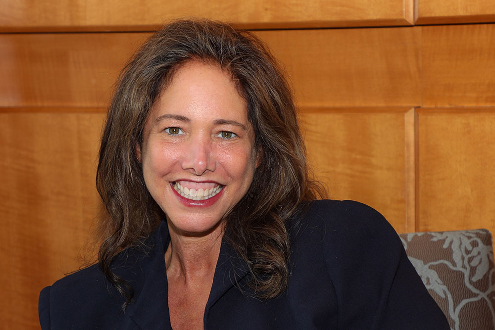 Photo of Amy Elizabeth Fox