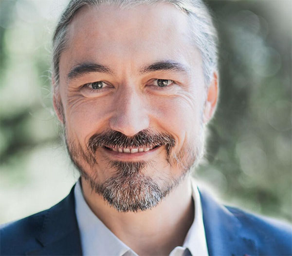 Dr. Thomas Hubl photo